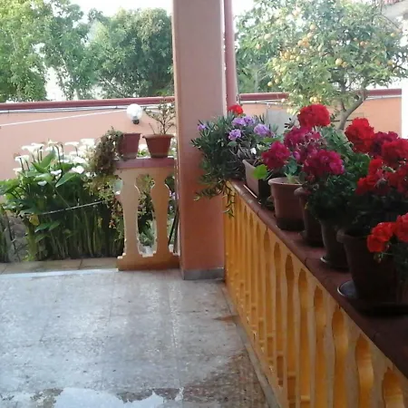 Bed & Breakfast Gherghina *
